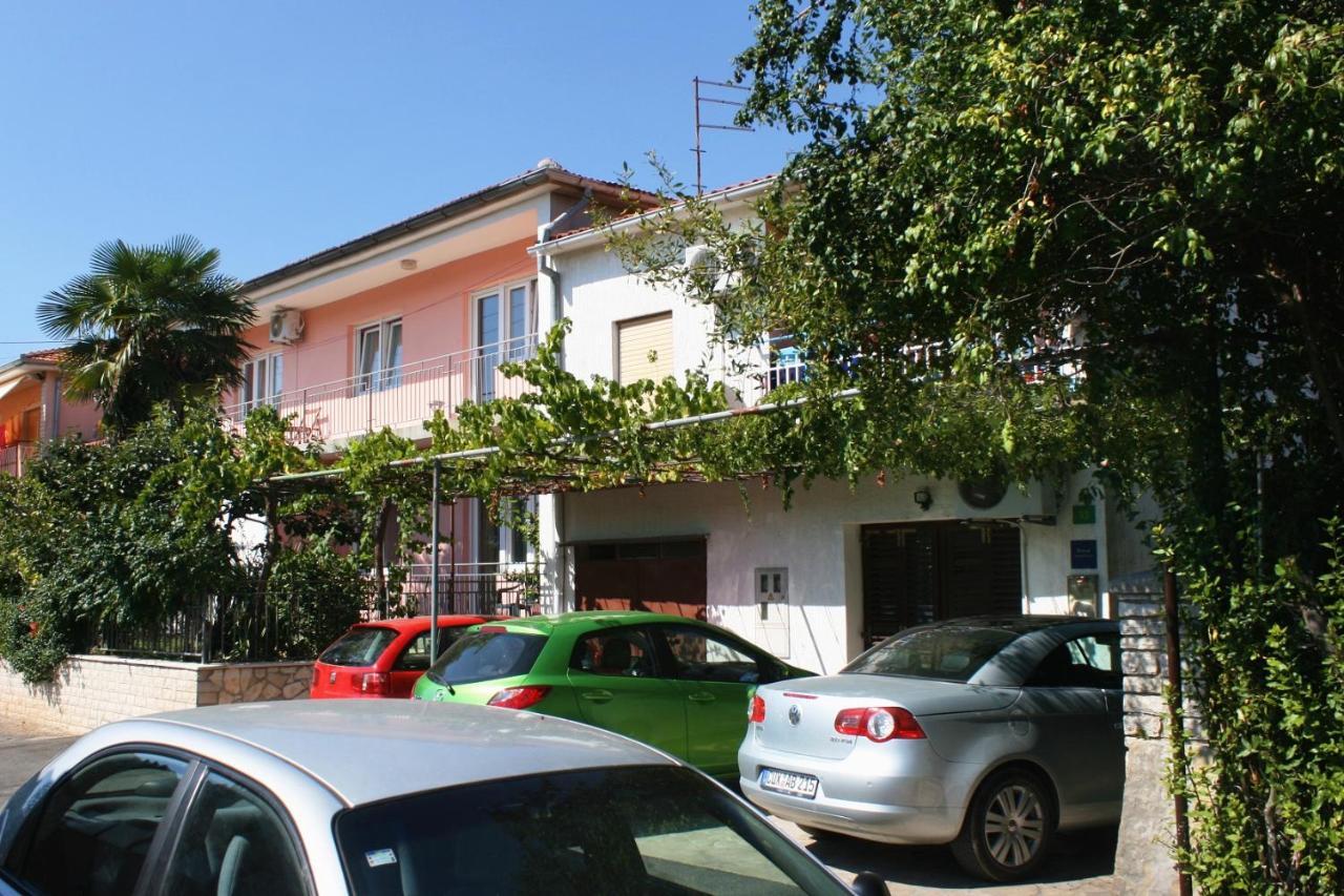 Apartment 6985b *